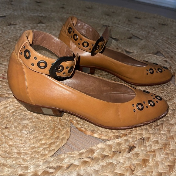 Women's Nando Muzi Grommet Italian Leather Mary Jane Pumps - Picture 3 of 11